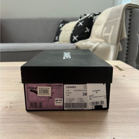 Chanel Lambskin Crystal CC Thong Sandals, Size 36 - Picture 11 of 11